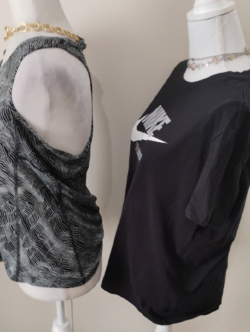 Nike Tops - Picture 3 of 7